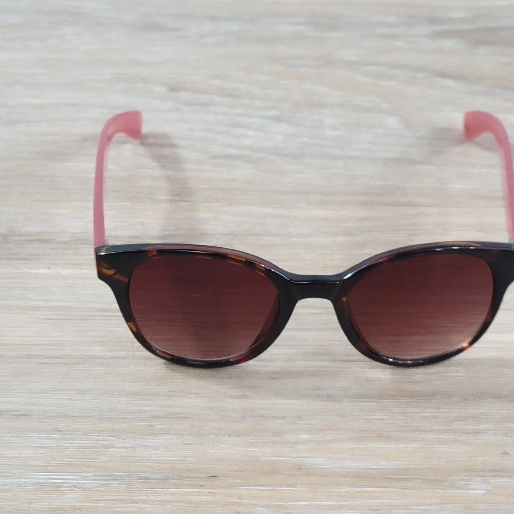 Ivanka Trump IT032 Sunglasses Dark Brown Tortoise Pink Cat Eye 50-21-150